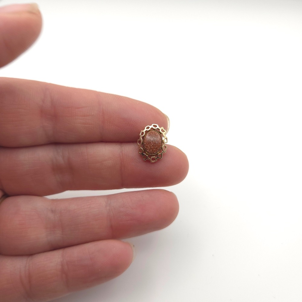 Vintage Gold Tone Goldstone Tie Tack with Safety Chain and T-Bar Scalloped Frame - Picture 4 of 5